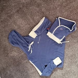 CHAMPION 2 PIECE SHORT SLEEP/LOUNGE SET BRAND NEW.